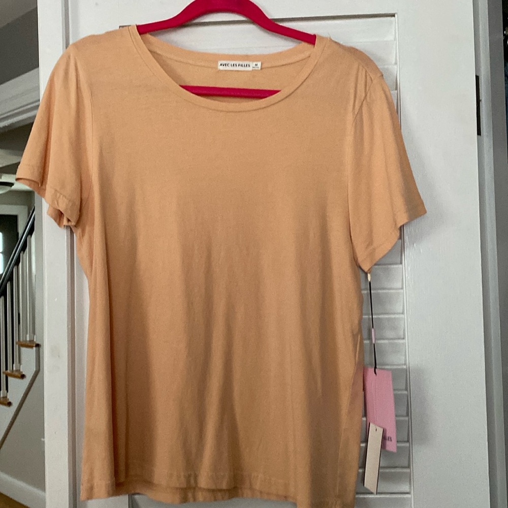 Women’s medium T-shirt NWT
